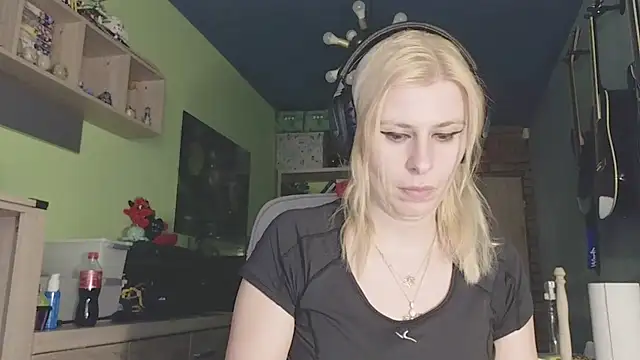 Snapshot of karmija chatting on December 22, 2024, 9:53 pm karmija online show from December 22, 2024, 9:53 pm