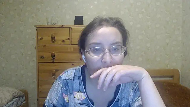 Smart Rose online show from February 1, 2025, 5:37 pm