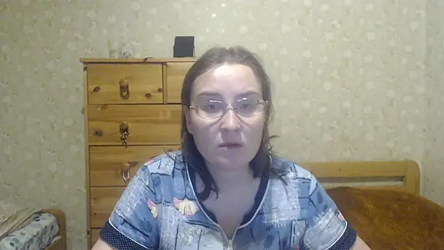 Smart Rose online show from February 1, 2025, 8:47 pm