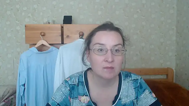 Smart Rose online show from October 31, 2025, 10:38 am