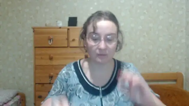 Smart Rose online show from March 2, 2026, 9:32 pm