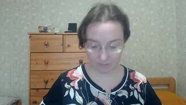 Smart Rose online show from April 3, 2026, 3:21 pm