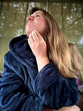 Snapshot of Natali_UA chatting on October 14, 2025, 4:57 am Natali UA online show from October 14, 2025, 4:57 am