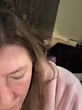 Snapshot of Natali_UA chatting on October 25, 2025, 6:35 pm Natali UA online show from October 25, 2025, 6:35 pm