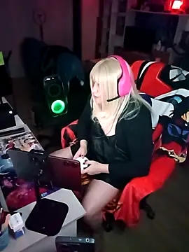 JulietteMaitresse online show from March 22, 2026, 4:27 am