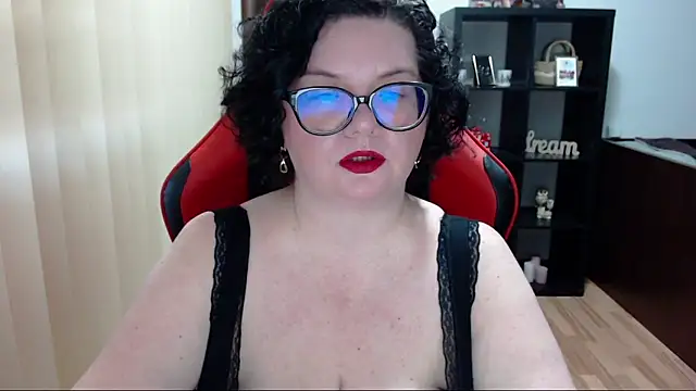 MissTroublle online show from March 7, 2025, 9:40 am