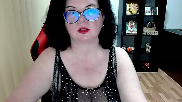 Snapshot of MissTroublle chatting on May 26, 2026, 10:00 am MissTroublle online show from May 26, 2026, 10:00 am