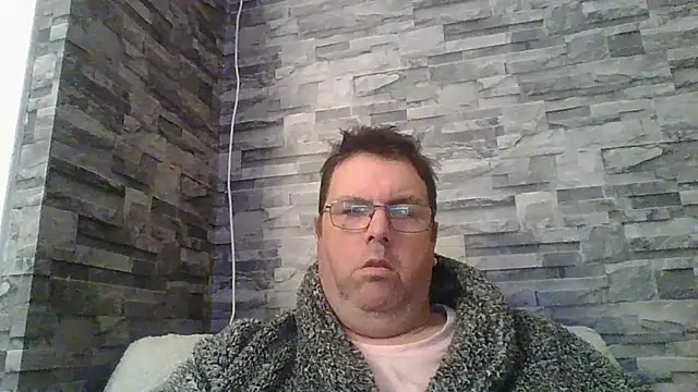 Snapshot of WOOLYMARK2507 chatting on February 11, 2025, 5:40 pm WOOLYMARK2507 online show from February 11, 2025, 5:40 pm