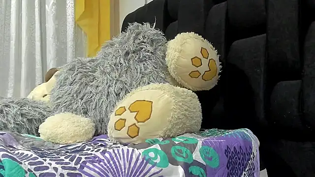 SandraGoldstein online show from March 15, 2025, 11:50 pm