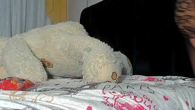 SandraGoldstein online show from March 22, 2025, 11:20 pm