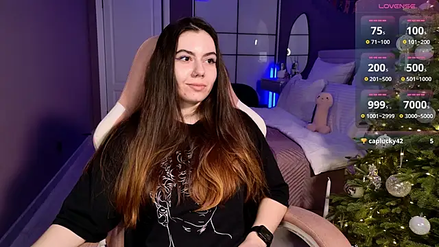 Foxohlove online show from January 17, 2025, 6:02 pm