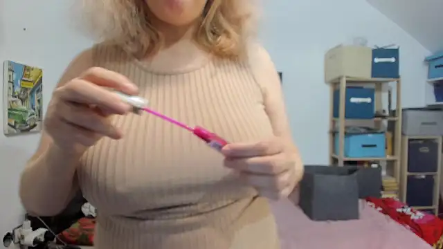 switchlorenx online show from December 2, 2024, 8:44 pm