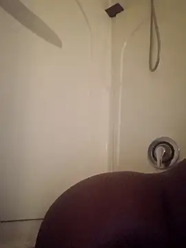 Xochillovemoney2 online show from April 7, 2026, 8:15 am