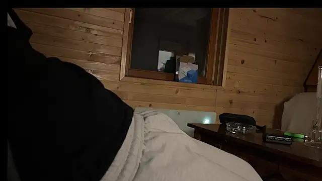 Snapshot of diablocuple chatting on February 21, 2025, 11:32 pm diablocuple online show from February 21, 2025, 11:32 pm