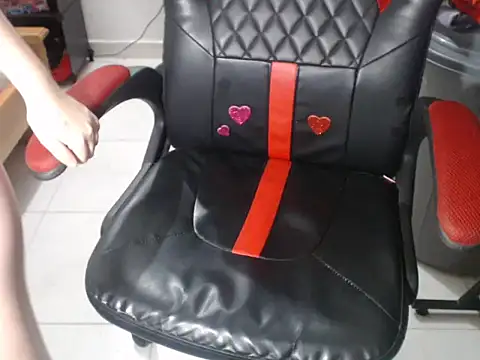 yelingyeon online show from March 6, 2025, 1:37 am