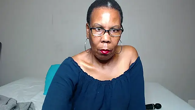 SuperNova40 online show from January 3, 2025, 5:28 am