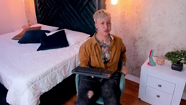 amy ink online show from February 10, 2025, 6:03 pm