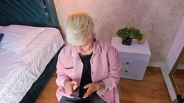 amy ink online show from February 17, 2025, 11:34 am