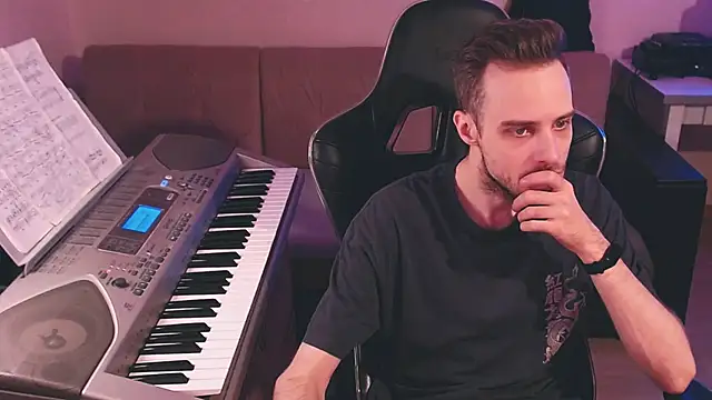 Sweetparker online show from October 27, 2025, 5:17 pm