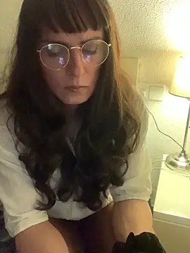 Chic desire online show from February 28, 2026, 10:00 pm