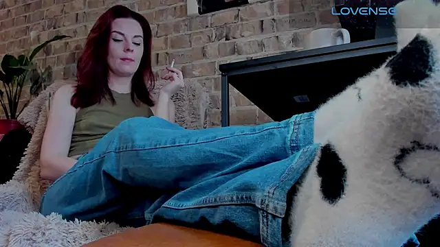 MrsVenus online show from April 10, 2026, 6:51 am