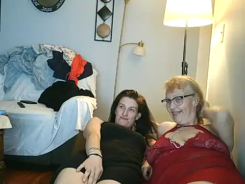 Snapshot of pctt chatting on October 11, 2025, 6:23 am pctt online show from October 11, 2025, 6:23 am