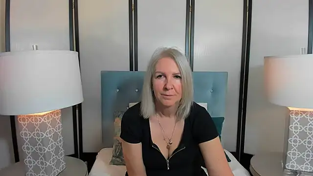 EricaTop online show from May 17, 2026, 4:54 am