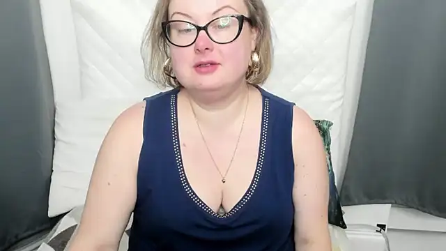 dirtyBonnie online show from February 11, 2026, 4:39 am