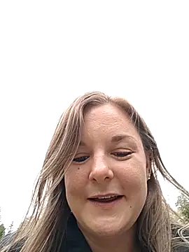 Snapshot of SwedishJennifer chatting on May 25, 2026, 12:33 pm SwedishJennifer online show from May 25, 2026, 12:33 pm