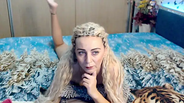 MirabelaSweet online show from March 17, 2025, 6:40 am