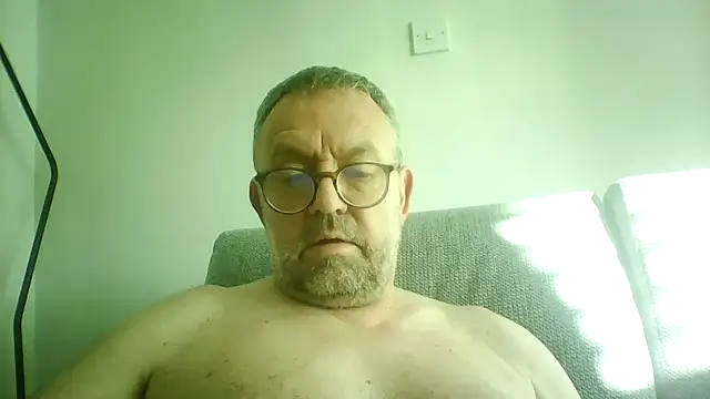 DrewDongle online show from October 24, 2025, 2:24 pm