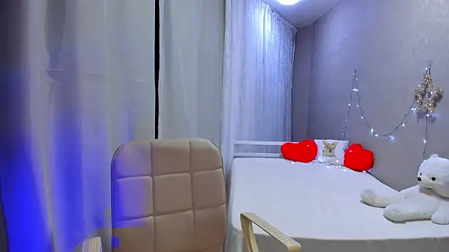 Snapshot of Malika_Lisan chatting on December 28, 2024, 1:29 am Malika Lisan online show from December 28, 2024, 1:29 am