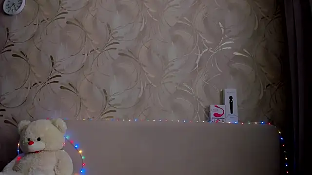 Snapshot of Malika_Lisan chatting on March 13, 2025, 9:43 am Malika Lisan online show from March 13, 2025, 9:43 am