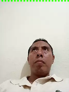 Snapshot of desnudo_Sexoxo chatting on December 12, 2024, 3:10 am desnudo Sexoxo online show from December 12, 2024, 3:10 am