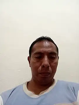 Snapshot of desnudo_Sexoxo chatting on January 22, 2025, 1:10 am desnudo Sexoxo online show from January 22, 2025, 1:10 am