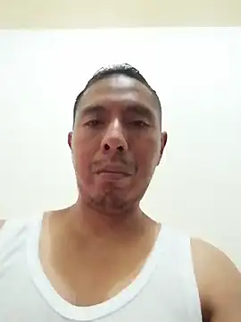 Snapshot of desnudo_Sexoxo chatting on February 16, 2025, 3:04 am desnudo Sexoxo online show from February 16, 2025, 3:04 am