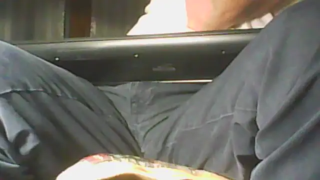 Snapshot of Moro_ra chatting on September 11, 2025, 6:52 pm Moro ra online show from September 11, 2025, 6:52 pm