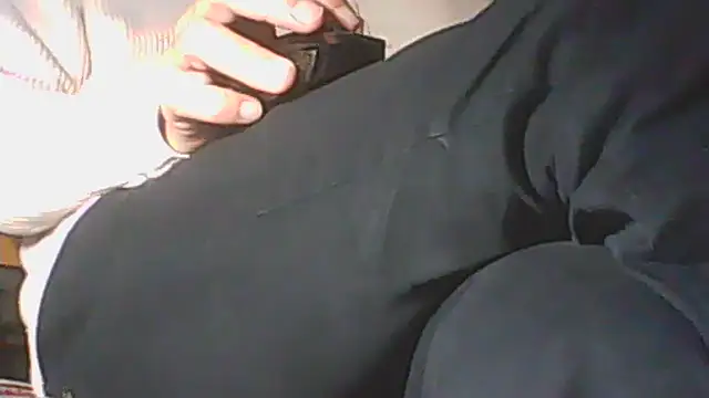 Snapshot of Moro_ra chatting on October 13, 2025, 6:08 pm Moro ra online show from October 13, 2025, 6:08 pm