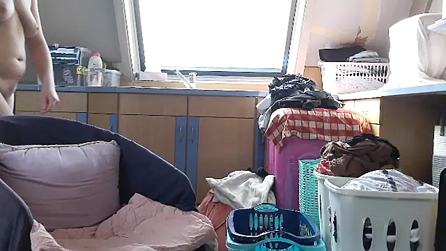 SexyAmanda32 online show from March 9, 2026, 12:53 pm