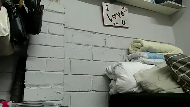 xTwerkingMistressx online show from December 14, 2025, 4:18 am