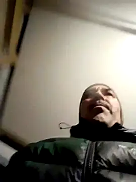 Snapshot of dick81 chatting on February 2, 2026, 9:02 pm dick81 online show from February 2, 2026, 9:02 pm