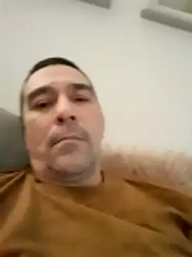 Snapshot of dick81 chatting on March 15, 2026, 12:38 am dick81 online show from March 15, 2026, 12:38 am