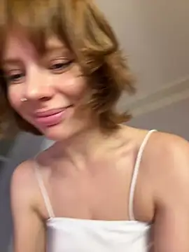 Snapshot of Oopsfoxy chatting on January 11, 2025, 2:58 pm Oopsfoxy online show from January 11, 2025, 2:58 pm