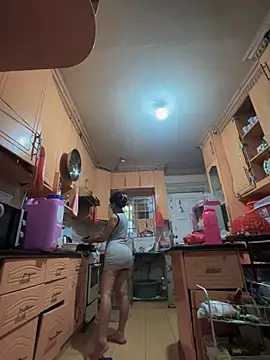 sweetieme online show from March 15, 2025, 4:24 am