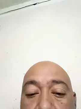 Snapshot of GeorgeVergaGrues chatting on December 16, 2024, 5:27 am GeorgeVergaGrues online show from December 16, 2024, 5:27 am