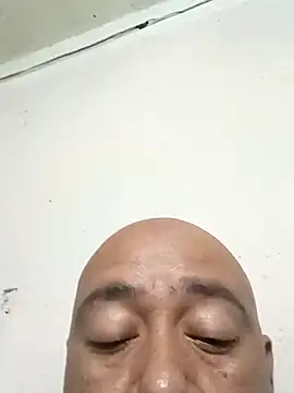 Snapshot of GeorgeVergaGrues chatting on January 13, 2025, 2:07 am GeorgeVergaGrues online show from January 13, 2025, 2:07 am