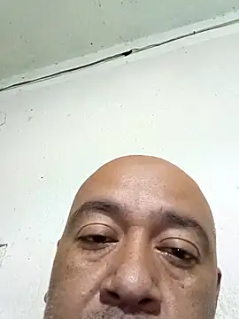 Snapshot of GeorgeVergaGrues chatting on October 2, 2025, 2:40 am GeorgeVergaGrues online show from October 2, 2025, 2:40 am