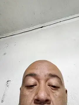 Snapshot of GeorgeVergaGrues chatting on October 16, 2025, 2:45 am GeorgeVergaGrues online show from October 16, 2025, 2:45 am