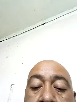 Snapshot of GeorgeVergaGrues chatting on October 17, 2025, 2:26 am GeorgeVergaGrues online show from October 17, 2025, 2:26 am