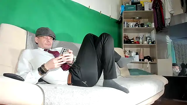 viraglaci18xh online show from March 4, 2026, 3:40 pm